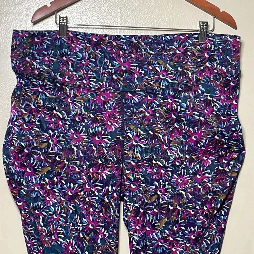 Lululemon Base Pace HR Run Tights 25" Size 20 Floral Electric Multi - Picture 7 of 8